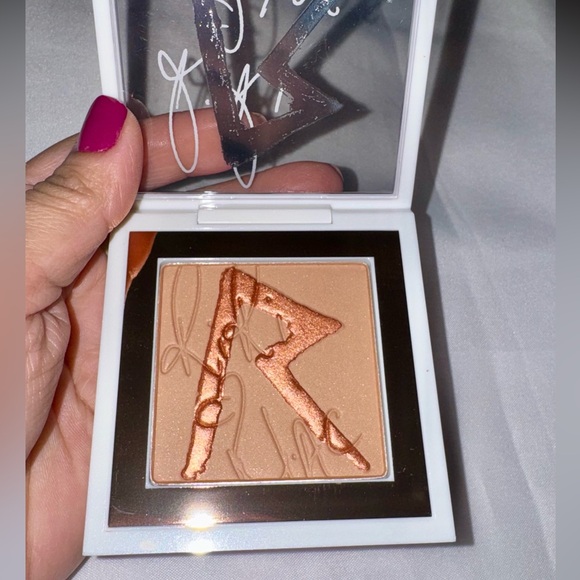 MAC Cosmetics Other - MAC x RiRi - Love, Rihanna Bronzing Powder✨LIMITED EDITION / Sold Out Bronzer!